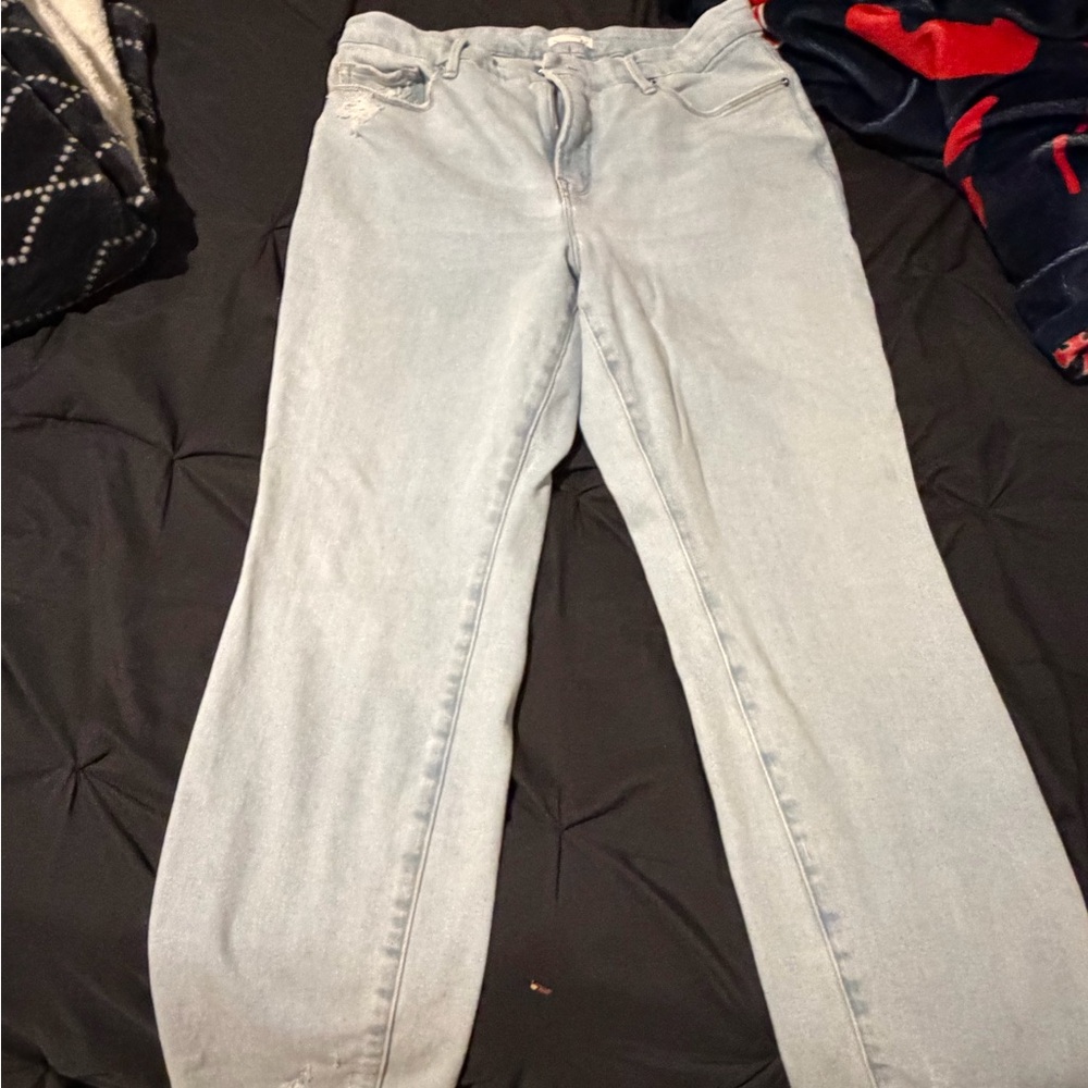 Good American Light Wash Straight Leg Jeans
